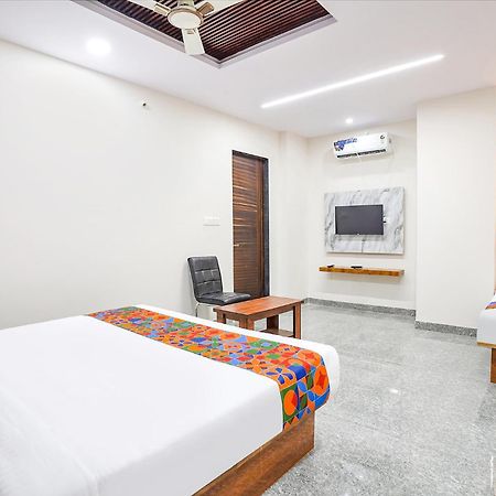 Fabhotel Platinum Palace - Nr Magadi Main Road Bengalúr Exteriér fotografie