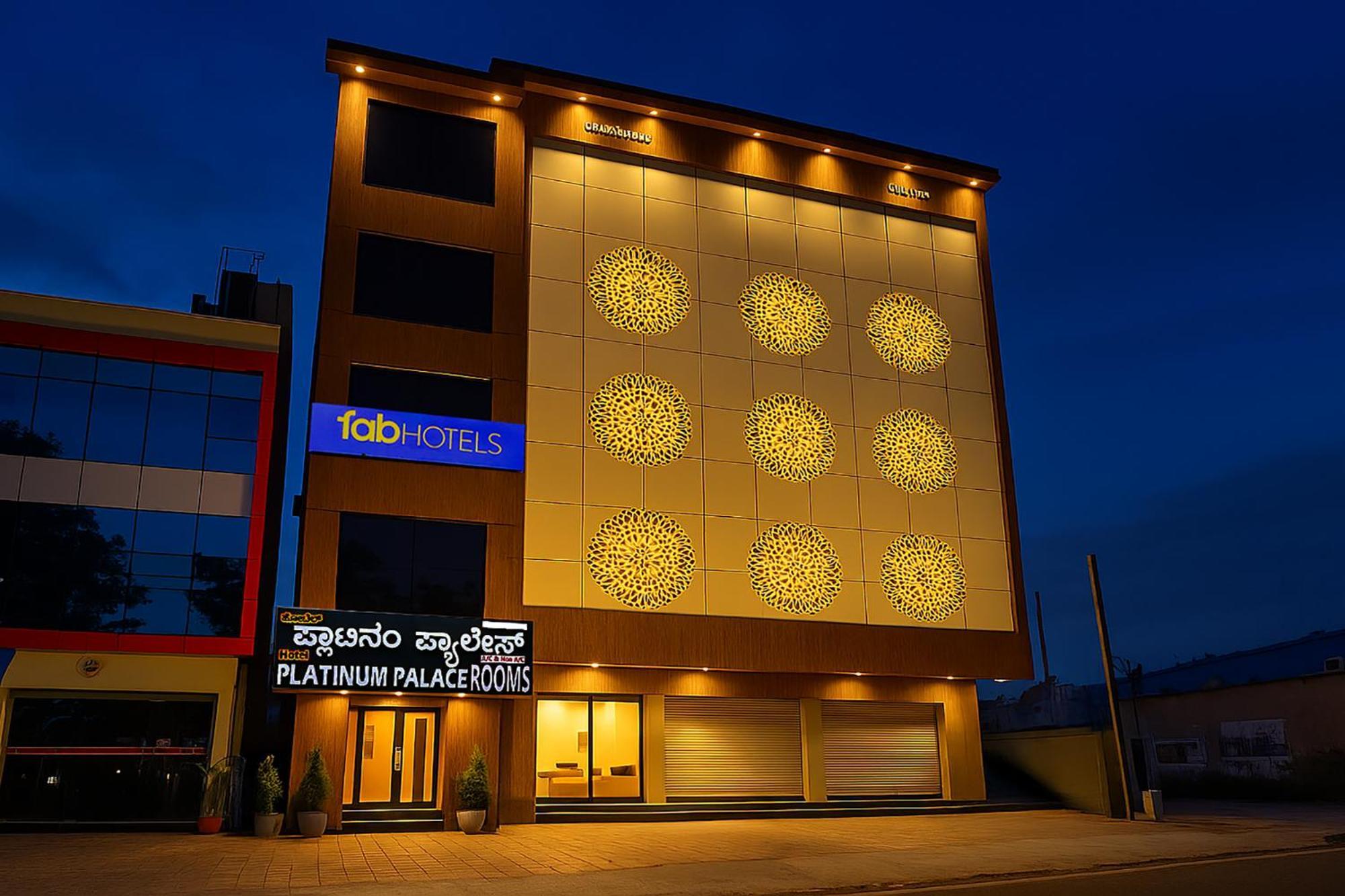 Fabhotel Platinum Palace - Nr Magadi Main Road Bengalúr Exteriér fotografie